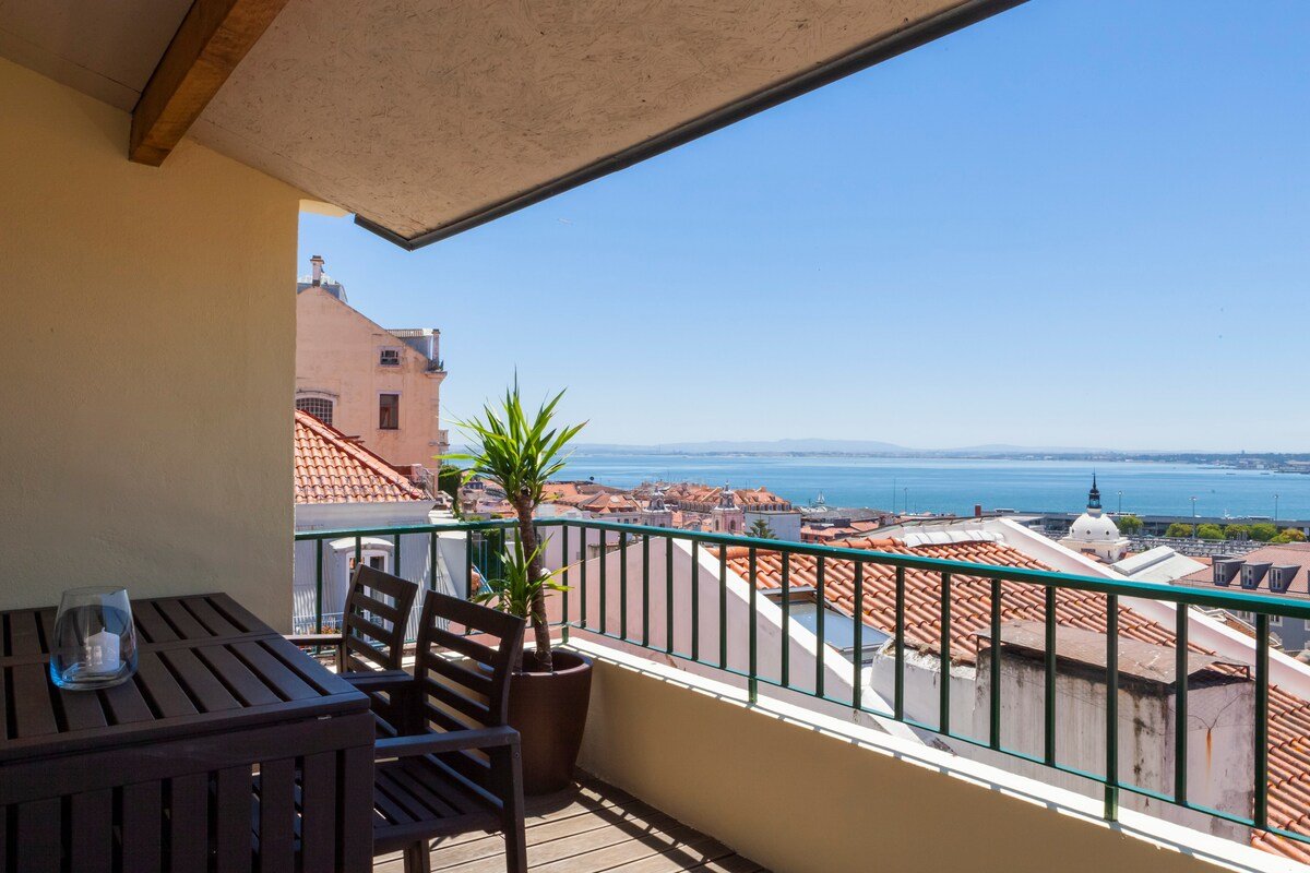 Chiado – TwoTerraces Scenic view- AC-3Bedrs&3baths gallery image 5