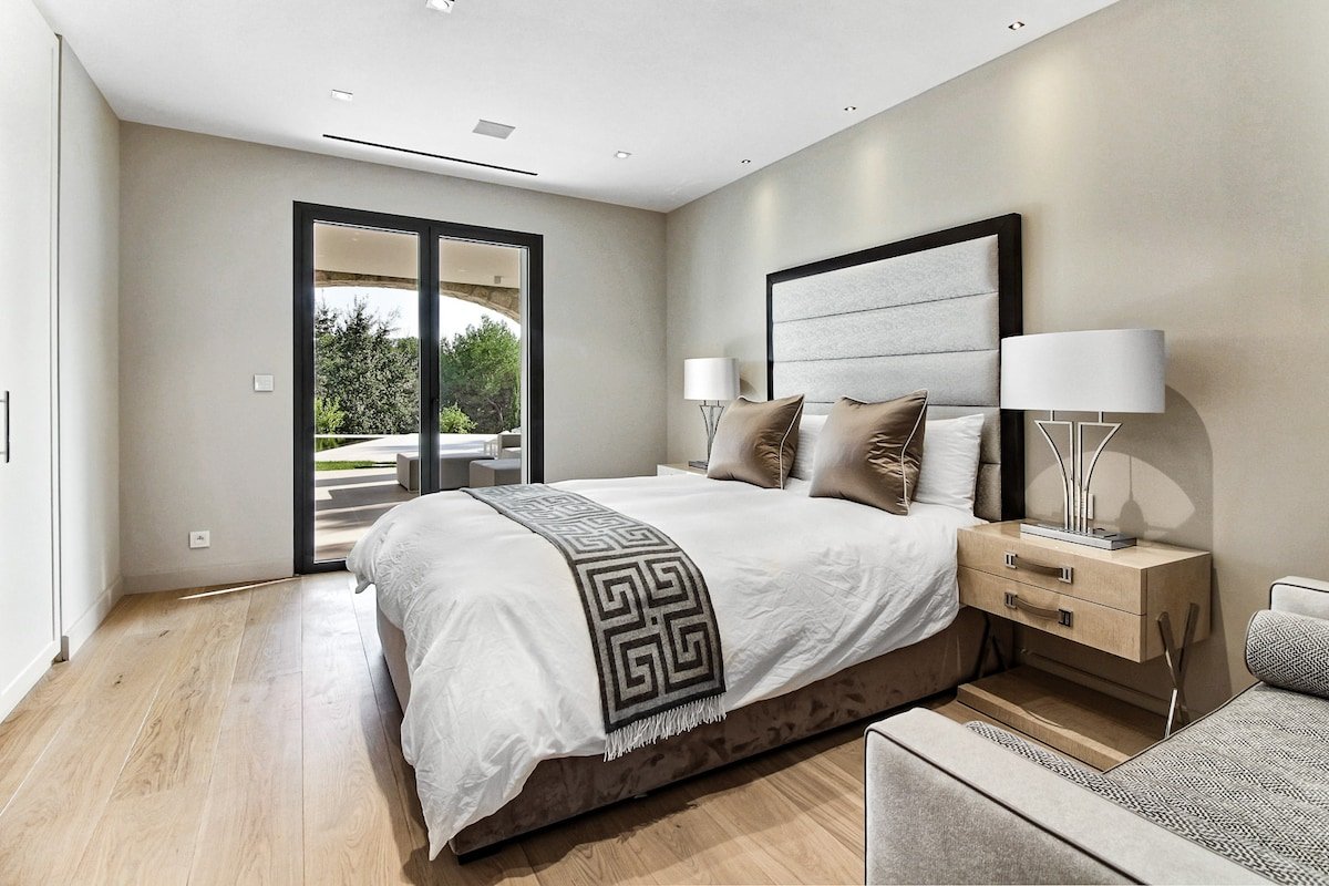 Villa Riviera gallery image 5