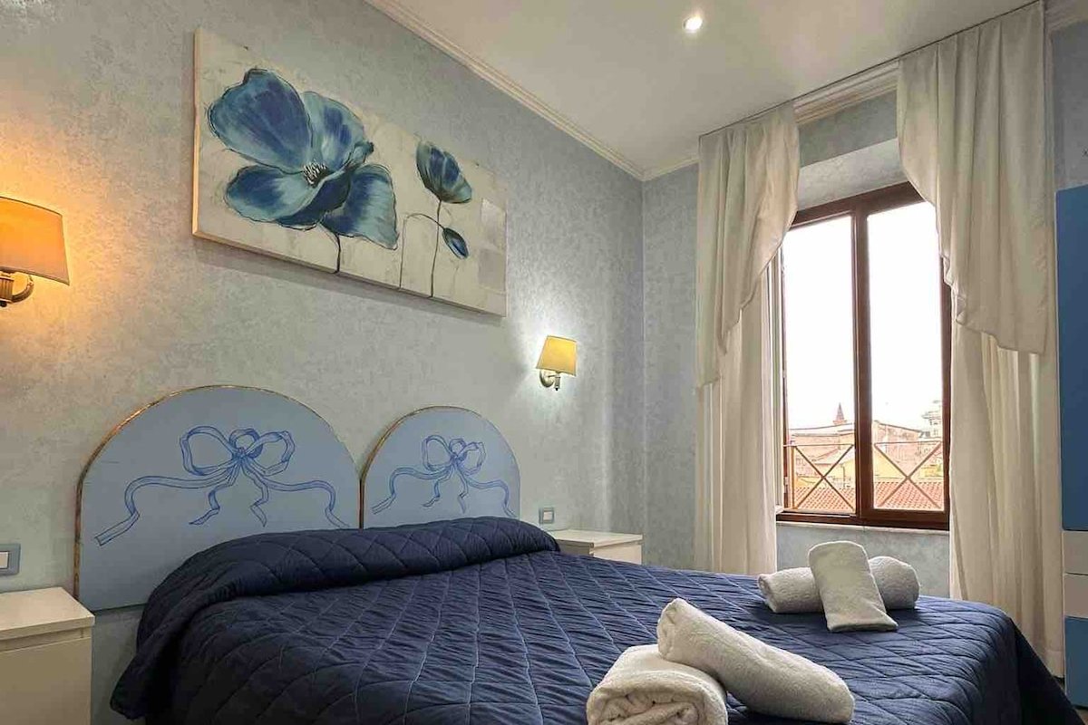 Elegant Rione Monti Suite gallery image 5