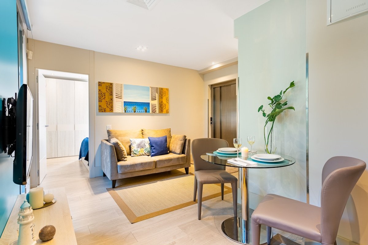 Kronos on the beach suite 1 gallery image 3