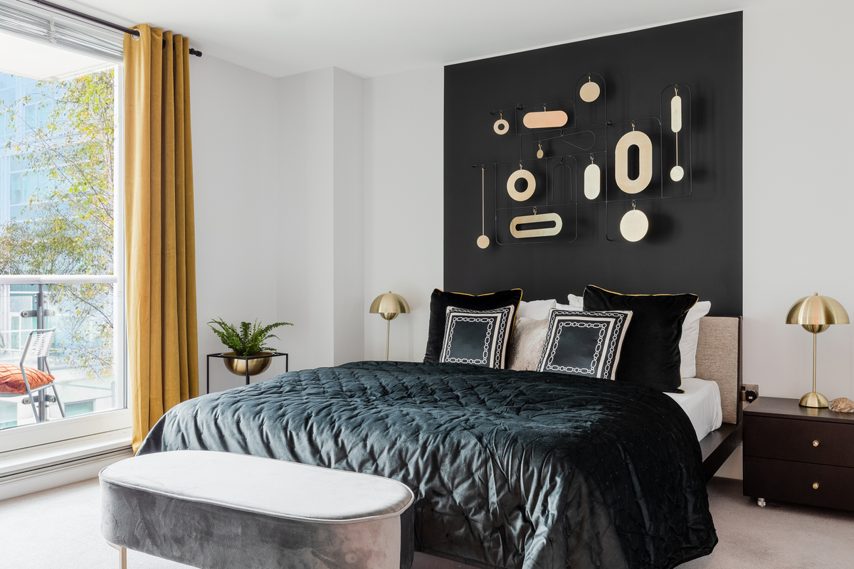 Dazzling Thames Views Meet Glamorous Family Living