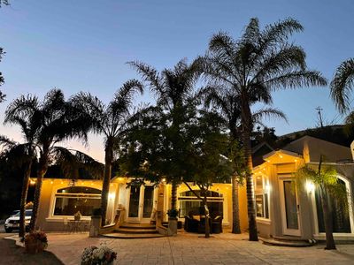 Peaceful Residence overlooking City