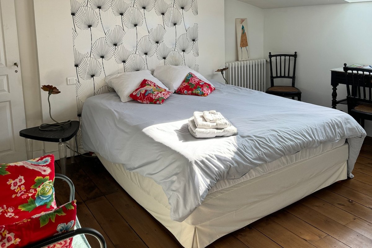 City center and charm gallery image 5