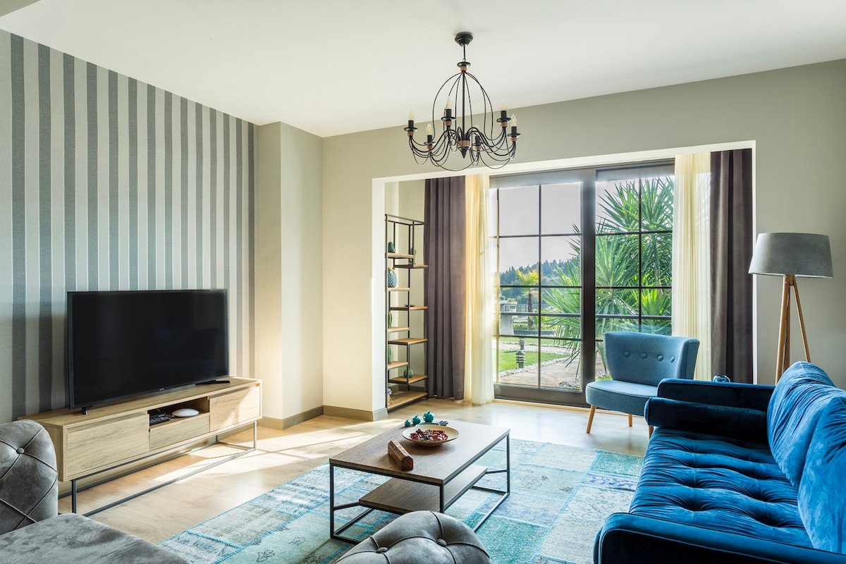 Garden Suite – 24/7 Service & Free Daily Cleaning gallery image 5