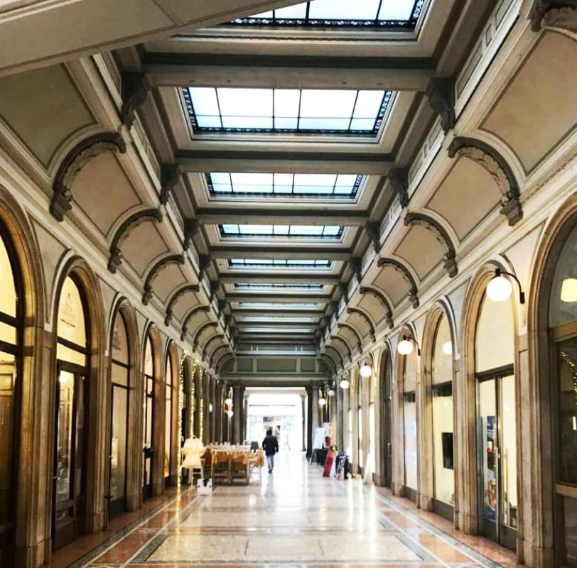 DOWNTOWN***** DUOMO~ RealMilanoLux >REAL SANITIZED gallery image 3