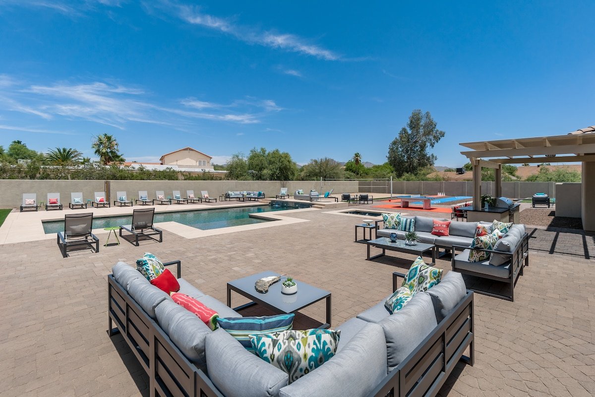 Entertainment Oasis gallery image 5