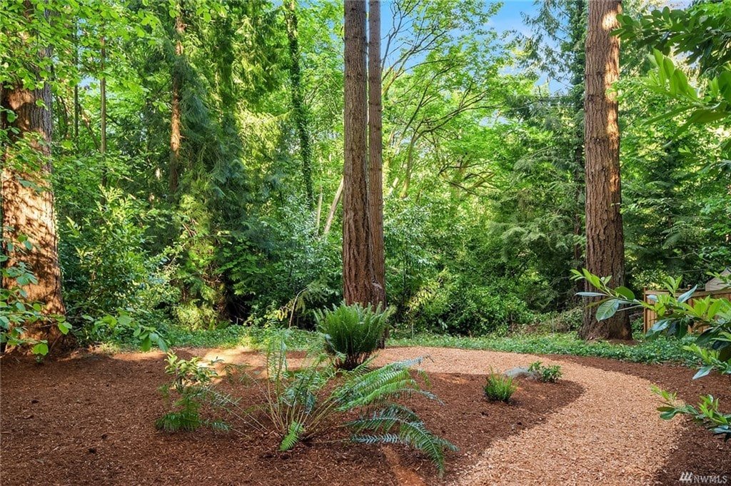 Spacious Cabin with HotTub,Sauna,AC,Loft,King Bed gallery image 5