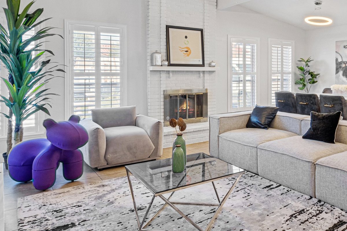 Vacation Home w Pool & Hot Tub 2.6 mile to Strip