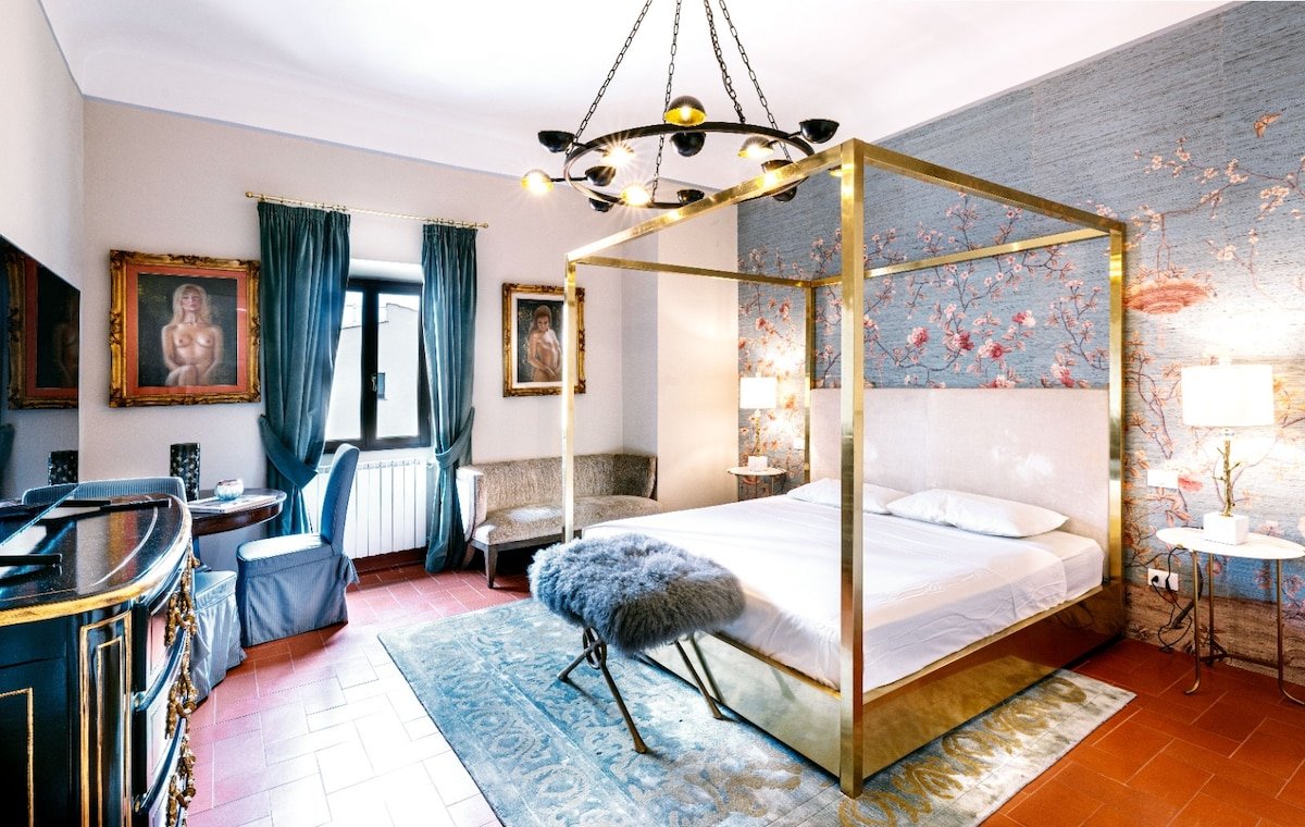 Lussuoso appartamento in Piazza de Carmine. gallery image 2