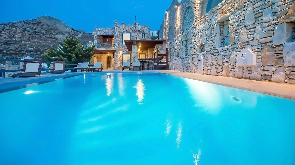 Villa Omnia, by Mykonos Rocky Villas gallery image 4