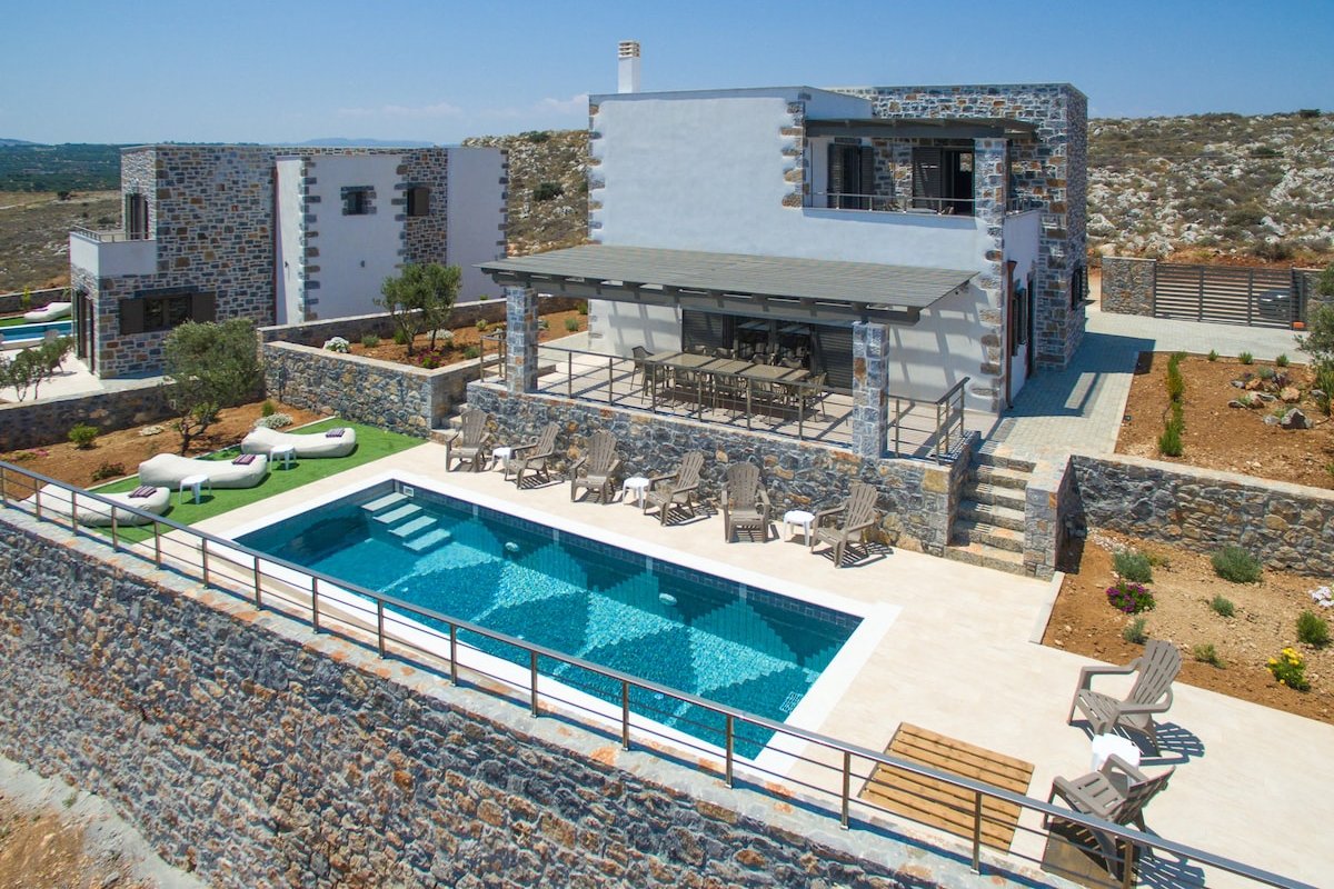 Charlise Luxury Villa by Cretevasion gallery image 3