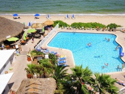 We are on the BEACH! Views -Pool- Indoor Balcony