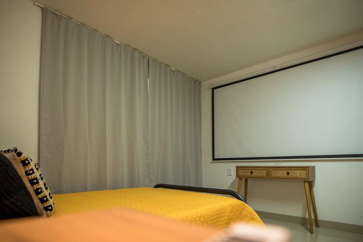 Apto. cerca foro sol/aeropuerto gallery image 3