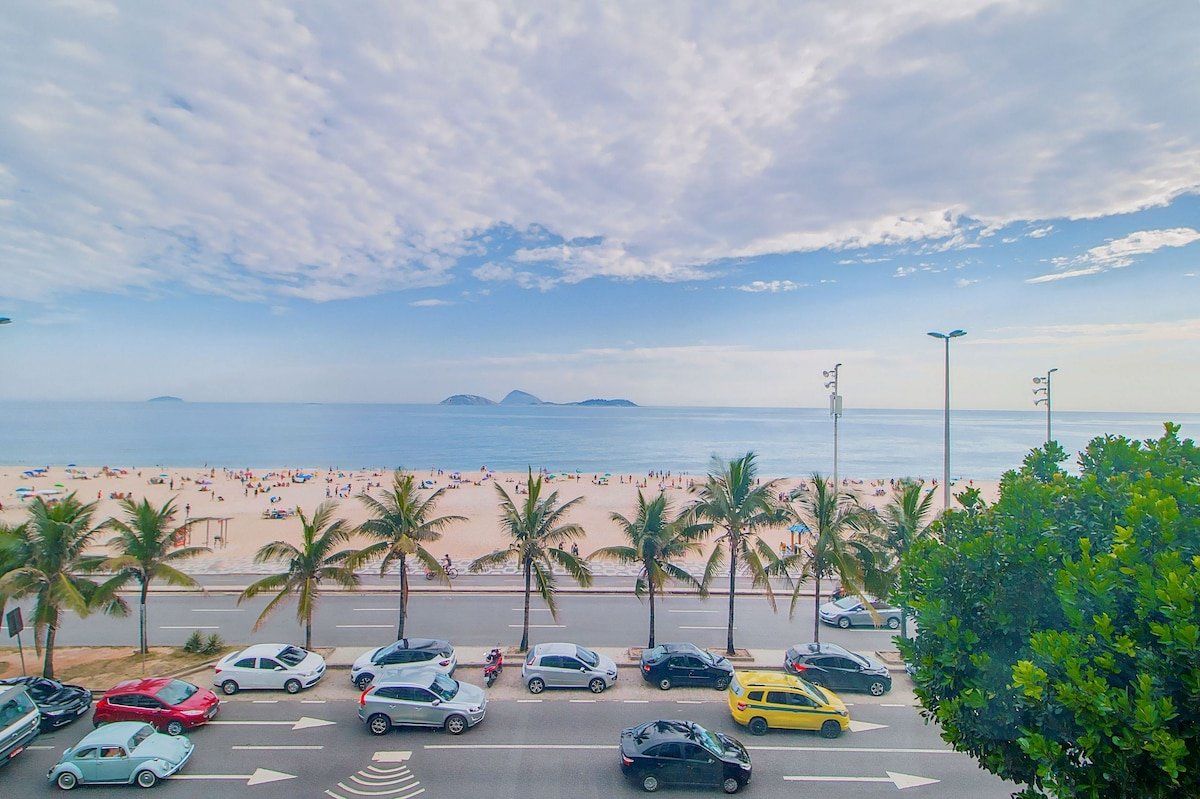 Beautiful Apartment with Sea View in Ipanema gallery image 3