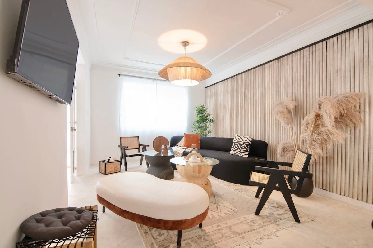 Stunning 2-Story Roma Norte Home, Private Patio gallery image 3