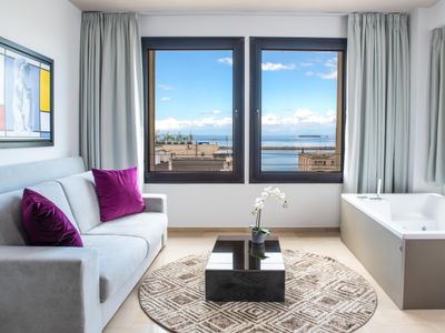 Riviera Jacuzzi&Sea view suite