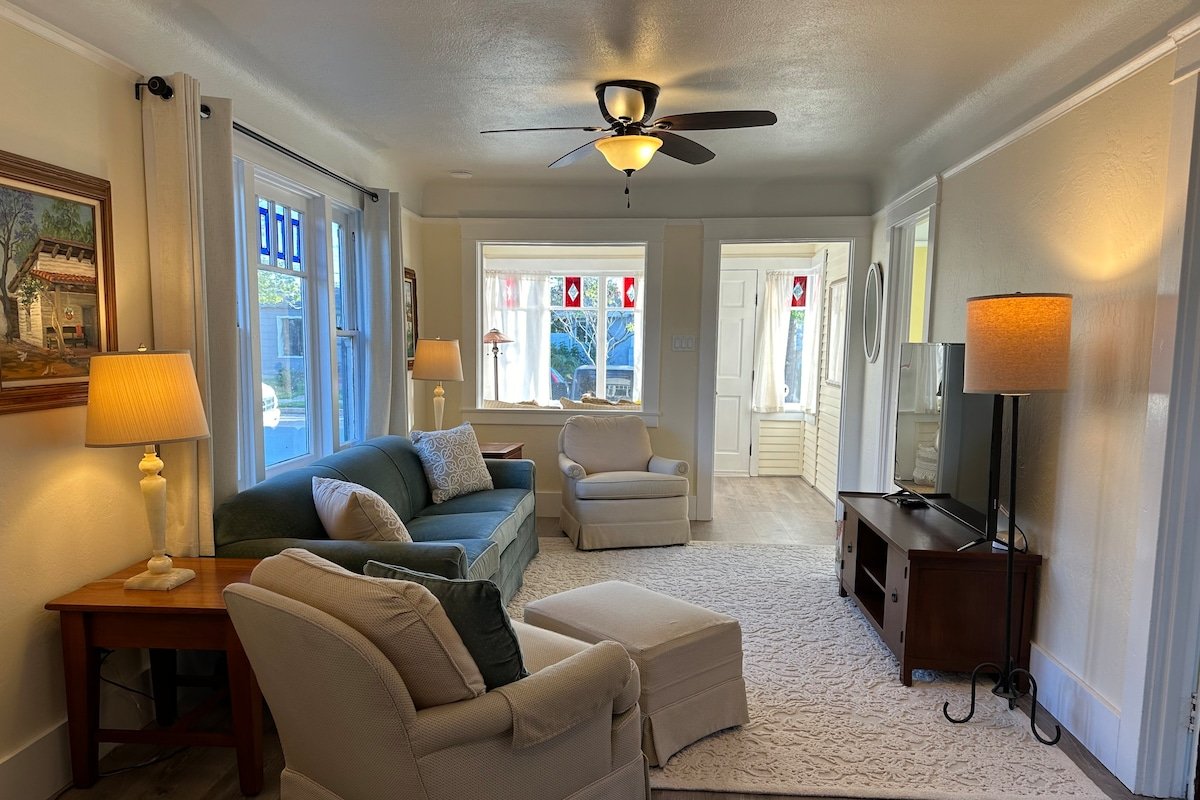 Beach Lotus gallery image 5