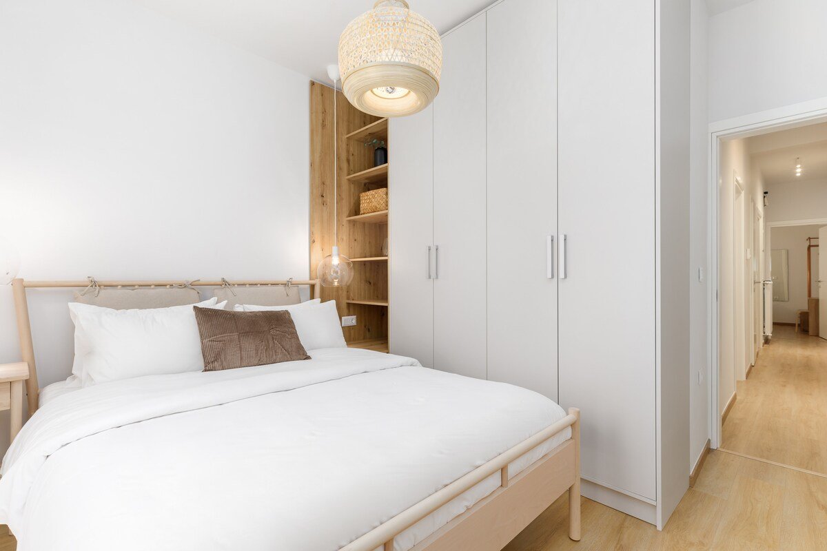 Bel Air: Elegant apartment in the center gallery image 4