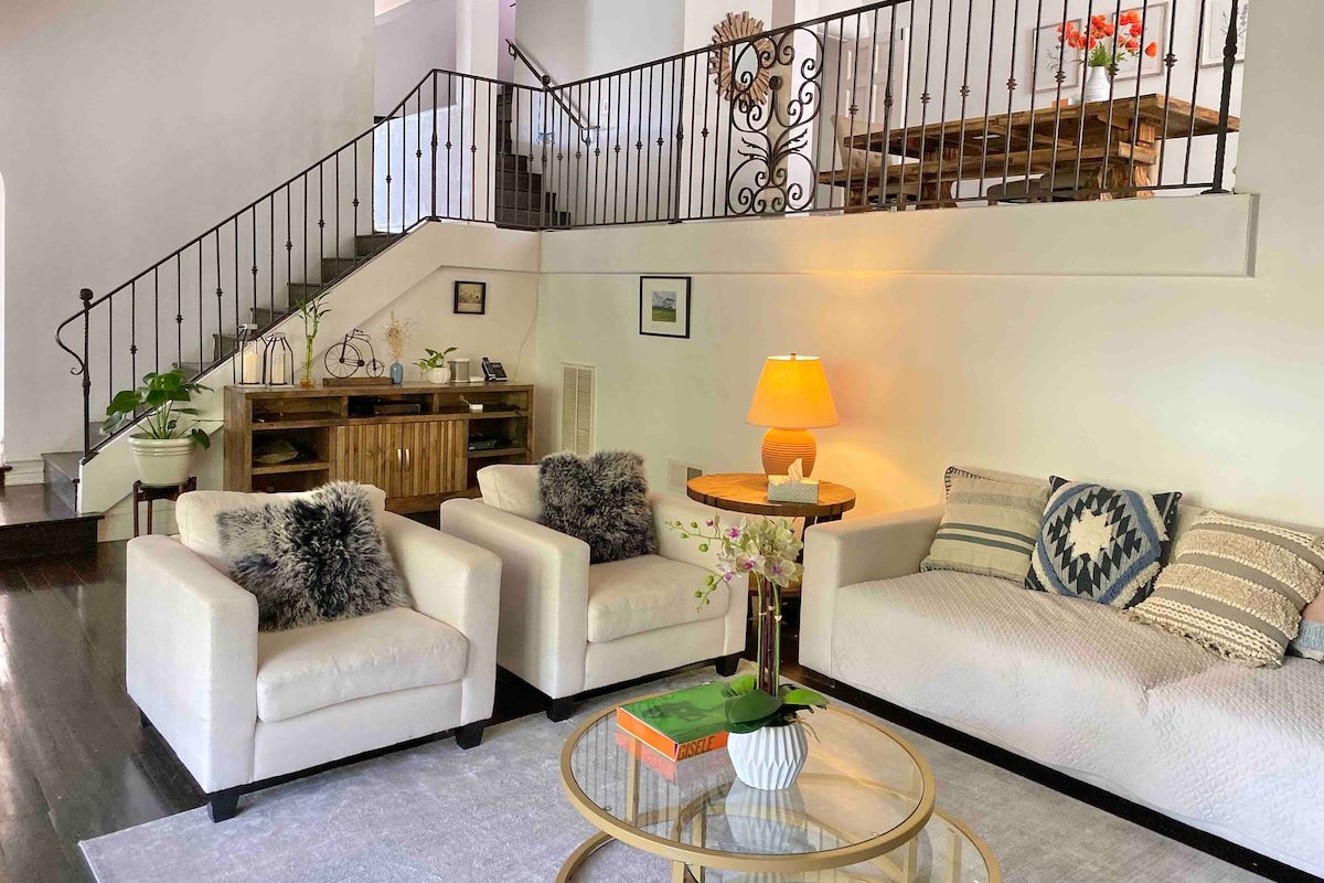 Entire villa on Sunset Strip gallery image 5