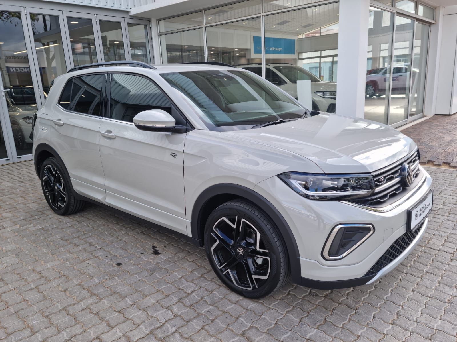 VOLKSWAGEN T-CROSS 1.0 TSI R-LINE DSG for Sale in South Africa