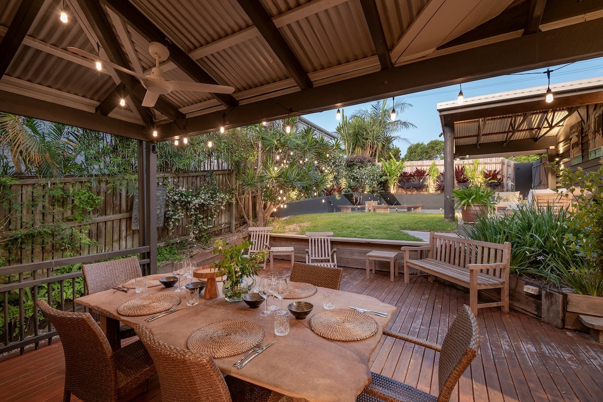 Summer Salt Villa @ Sunshine + Pets & Heated Pool gallery image 2