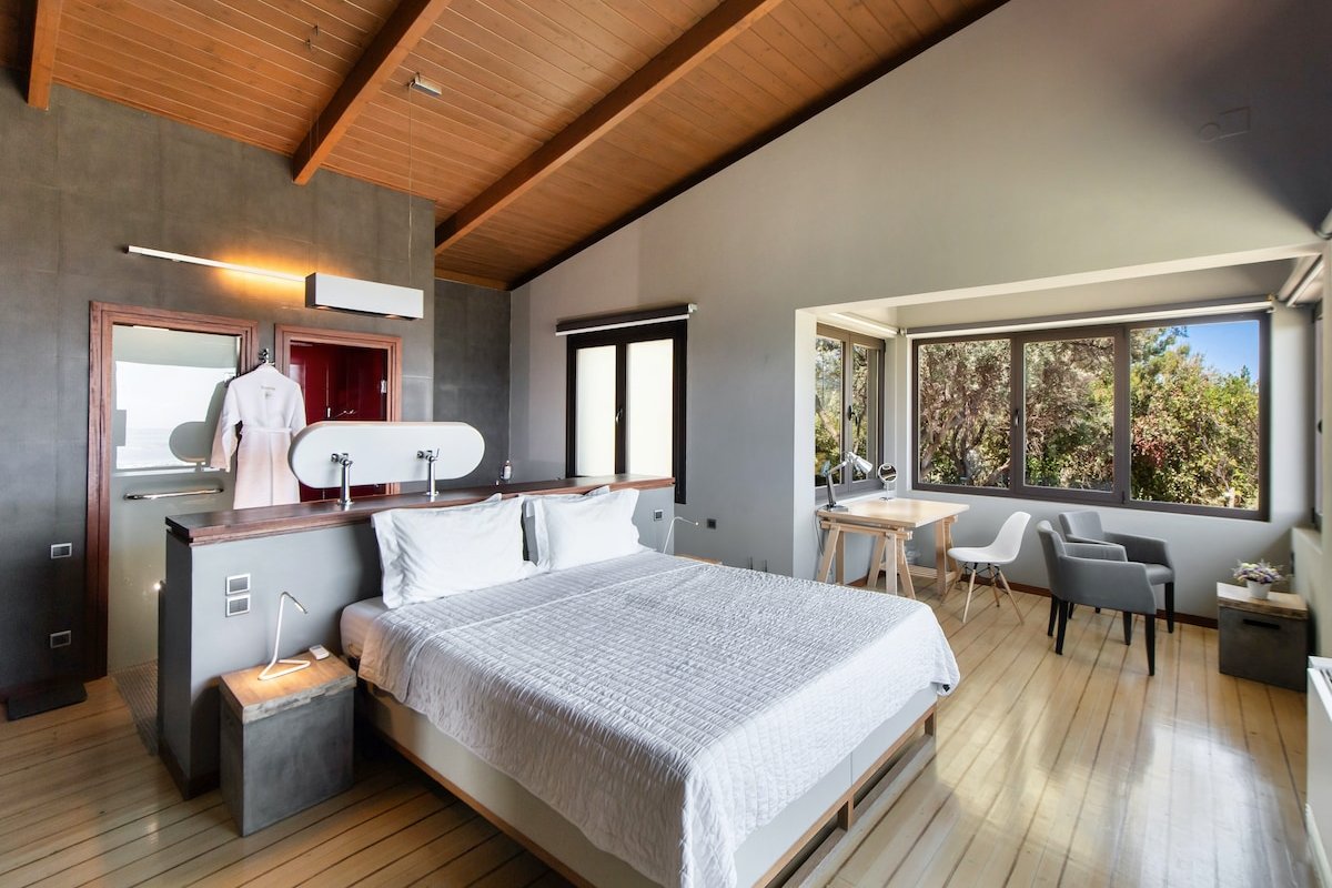 Apanemia Villa gallery image 3