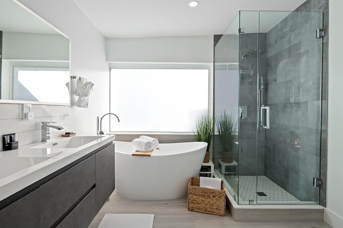 Hidden Bungalow Steps to Beach | Heated Pool gallery image 5