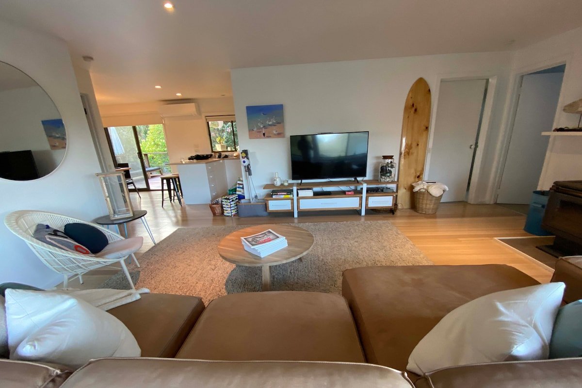 The Woods at Aireys, family friendly beach house gallery image 5