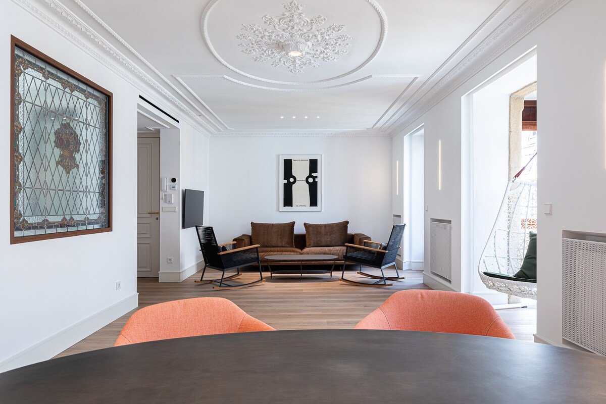 “The Whale” new, ac, design, spacious City Centre gallery image 5