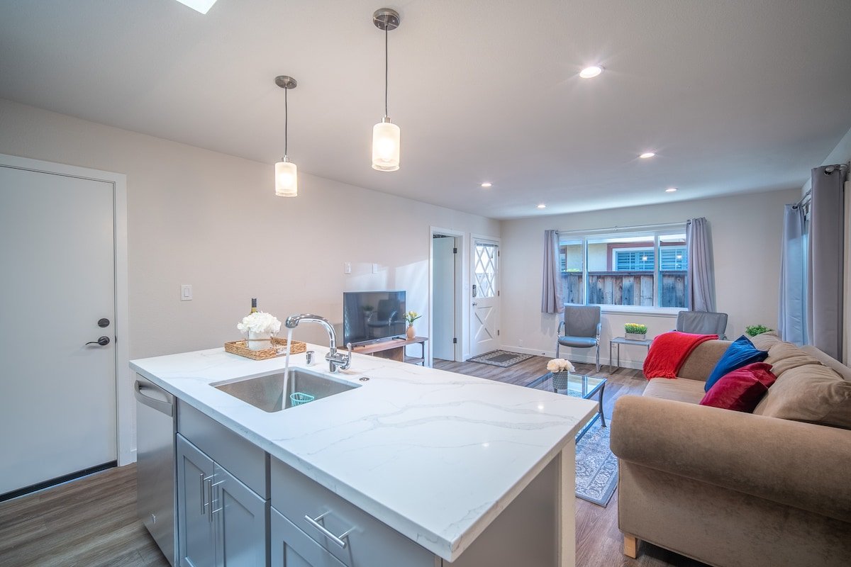 Beautifully Remodel & convenient 3bd/3ba @San Jose gallery image 2