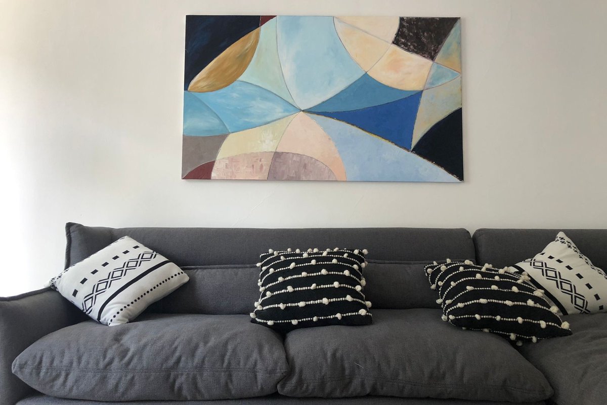 2 Apts in the same building 5Br