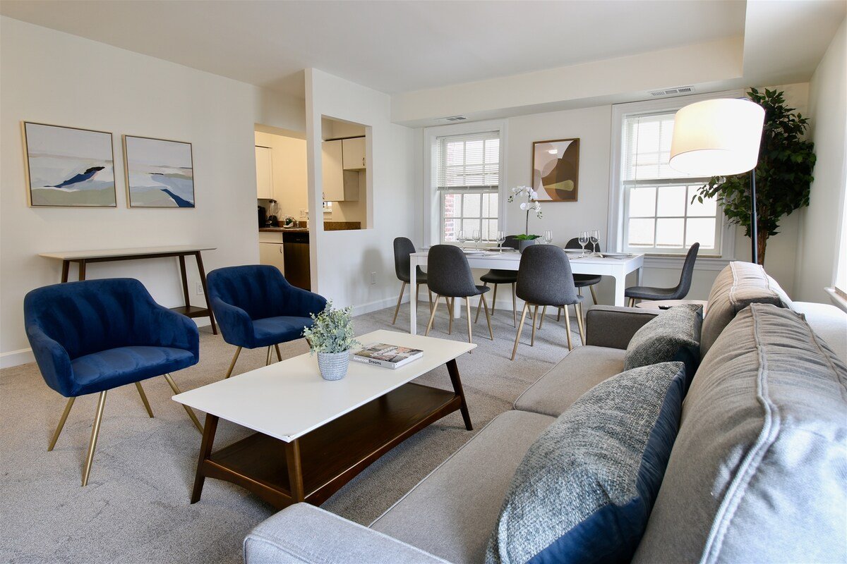 Destination Dupont – Deluxe Living, Spacious, Brig gallery image 4