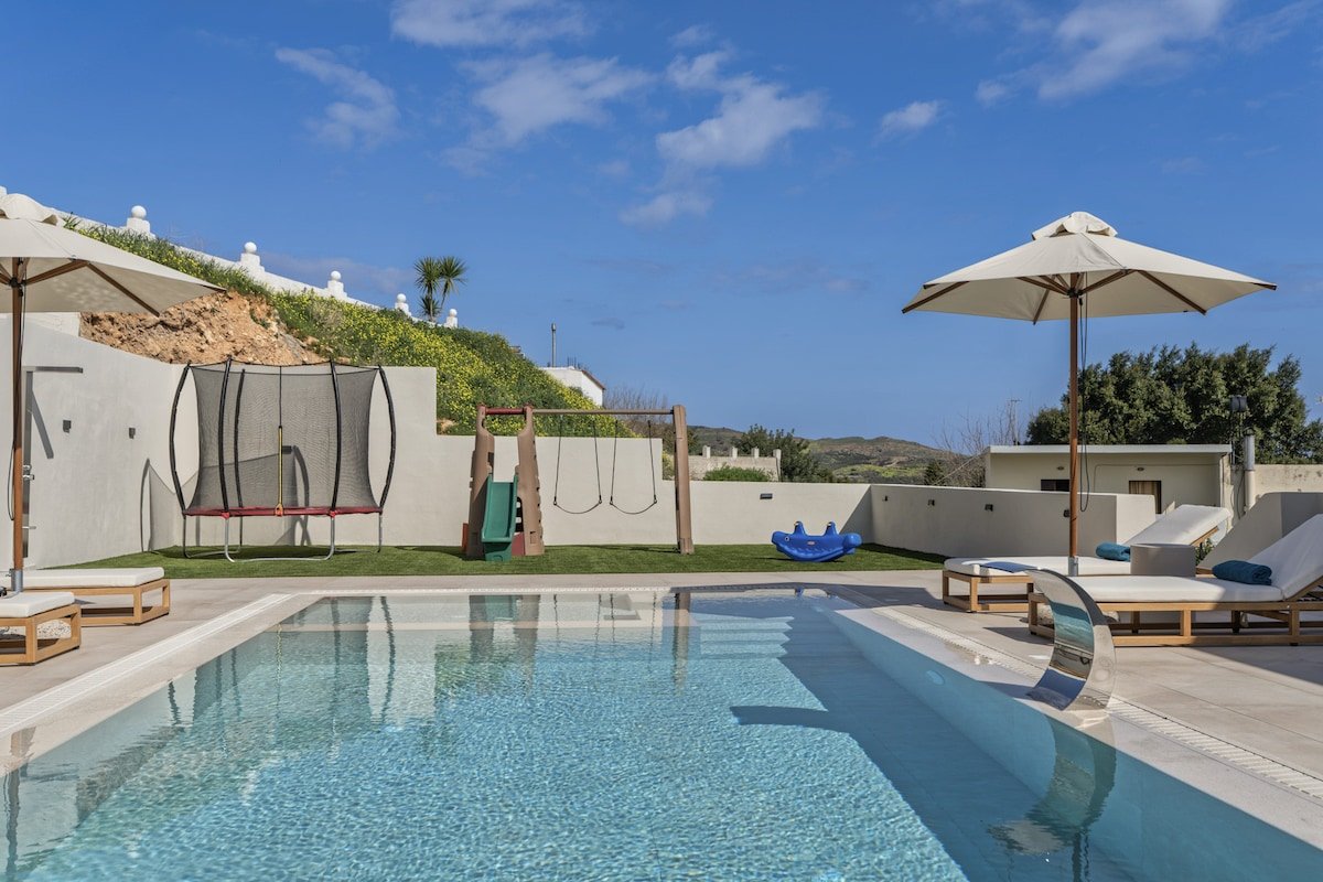 Elysian Villas – With 2 Private Pools gallery image 5