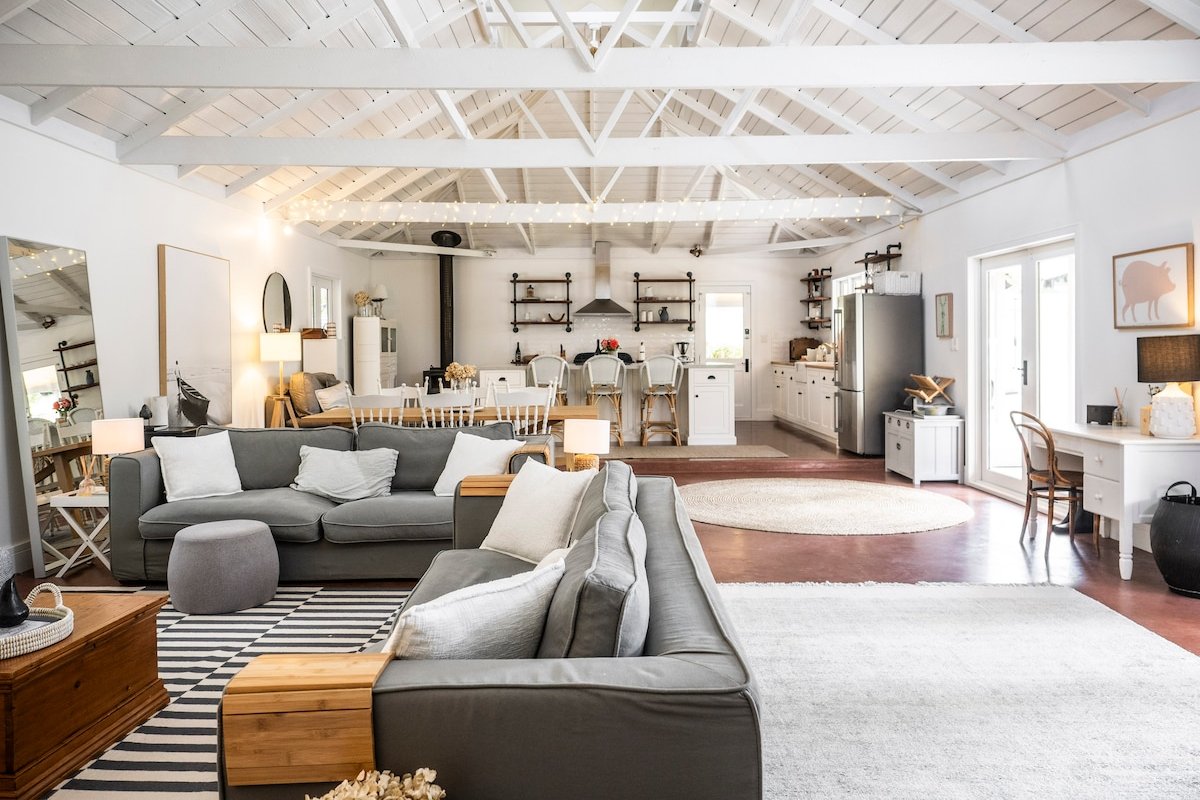 Bon Marché – Country Oasis With River Views gallery image 3