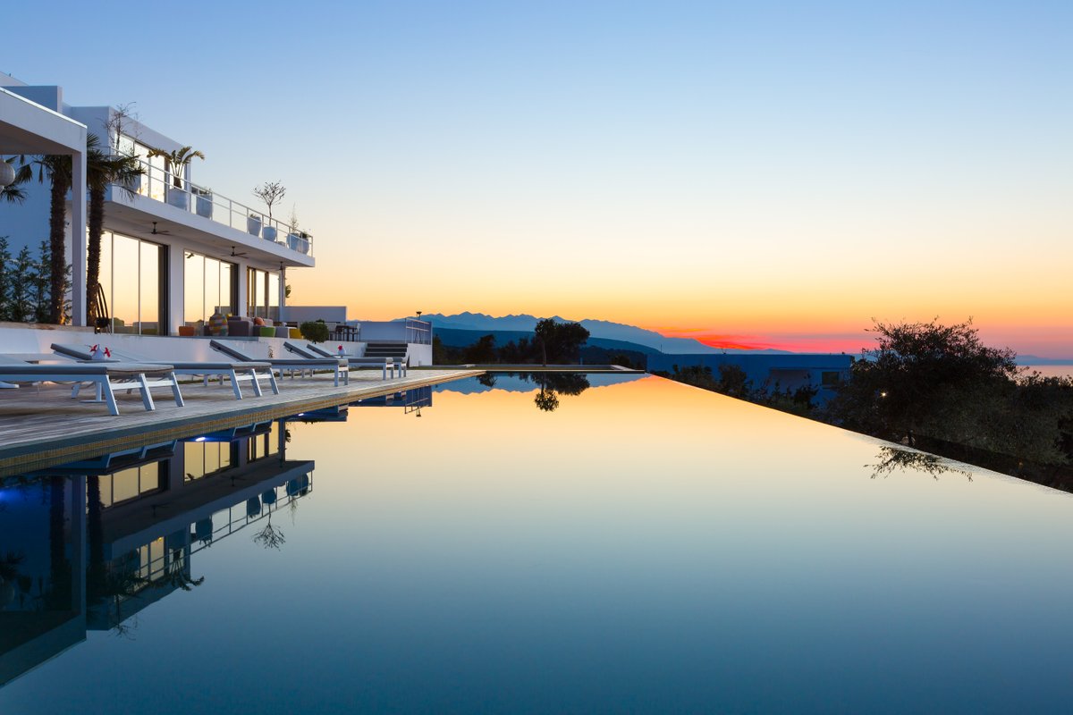 Villa Amnalys: Sea View Resort w/ staff by etouri