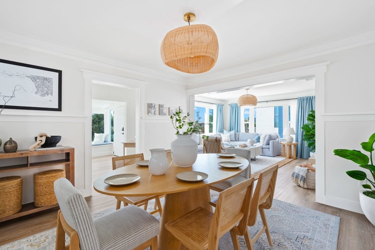 Manhattan Beach Escape | 2 Min Walk | Parking gallery image 3