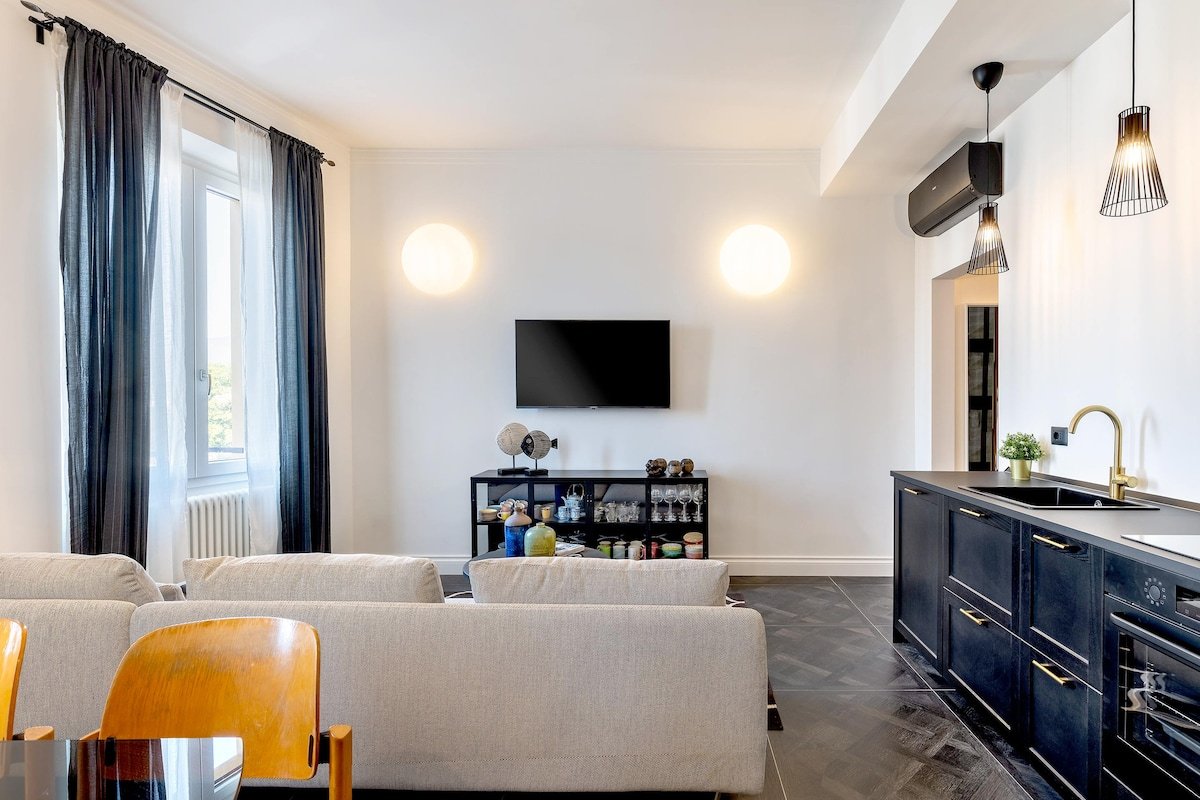 Stylish 3BR Apt – Near Florence Center & Fortezza gallery image 5