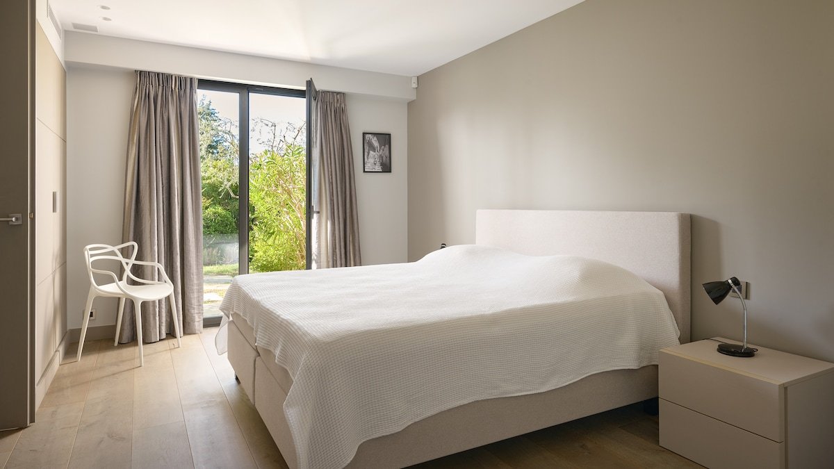 Superbe villa contemporaine de 4 chambres gallery image 2