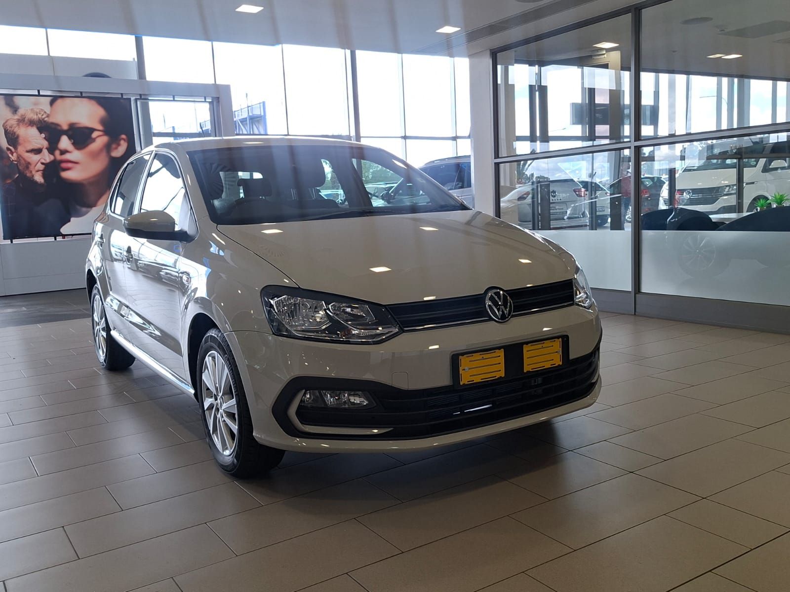 VOLKSWAGEN POLO VIVO 1.6 LIFE TIP for Sale in South Africa