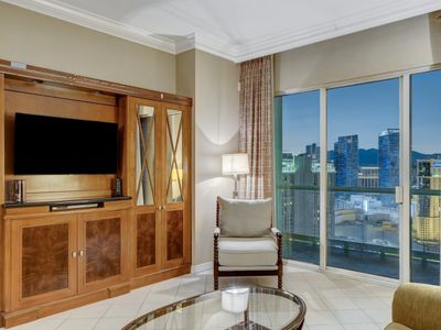 34th Floor Lux 2BR Suite at MGM Signature