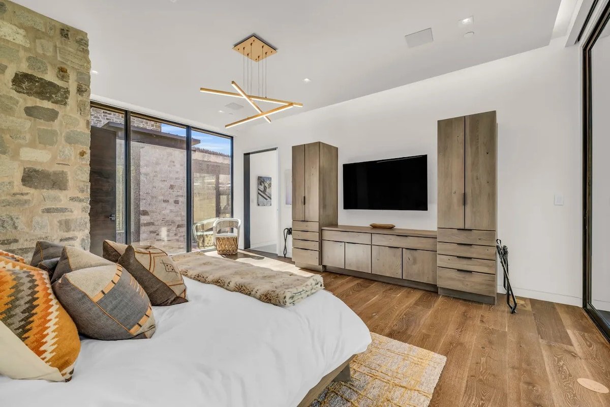 Alpine Grandeur | Spa, Theater & Zen Garden gallery image 3