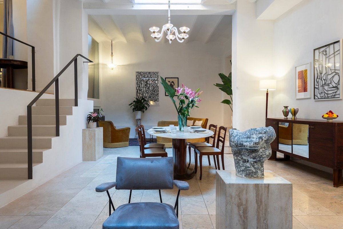 Colosseum Apartment | ArtDesignApartments gallery image 3