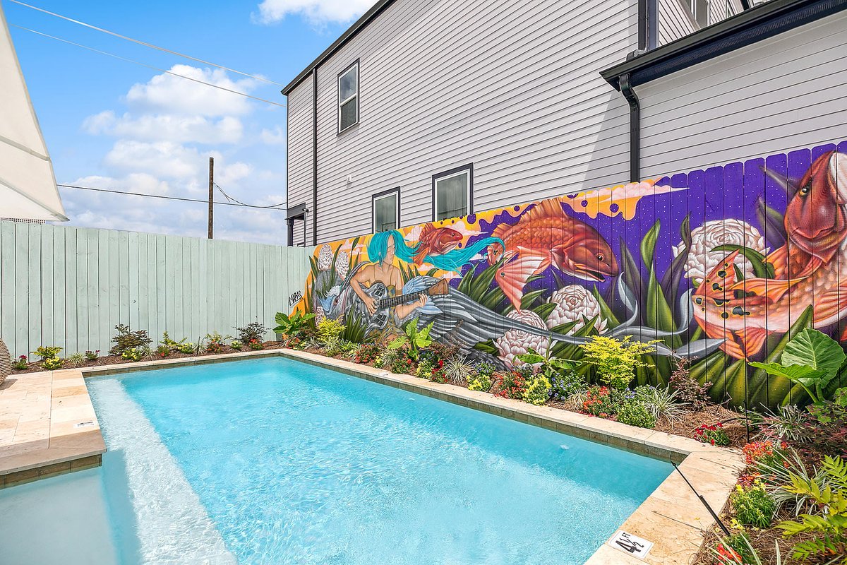 Hip Art Filled Uptown Oasis w/Heated Pool +Parking