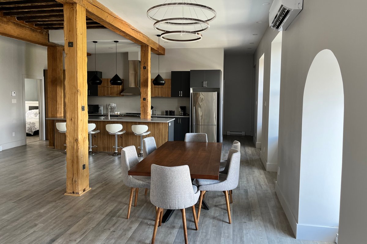 Delightful condo in OldMontréal, parking included