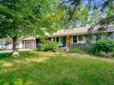 Midcentury Lake Home!