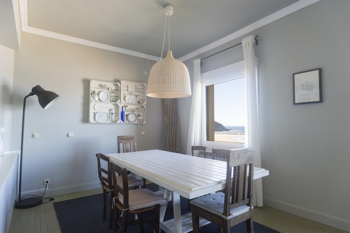 La Plage Zurriola, amazing sea views gallery image 5