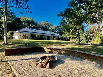 Country Getaway with Pool, Fire Pit and 5.5 acres