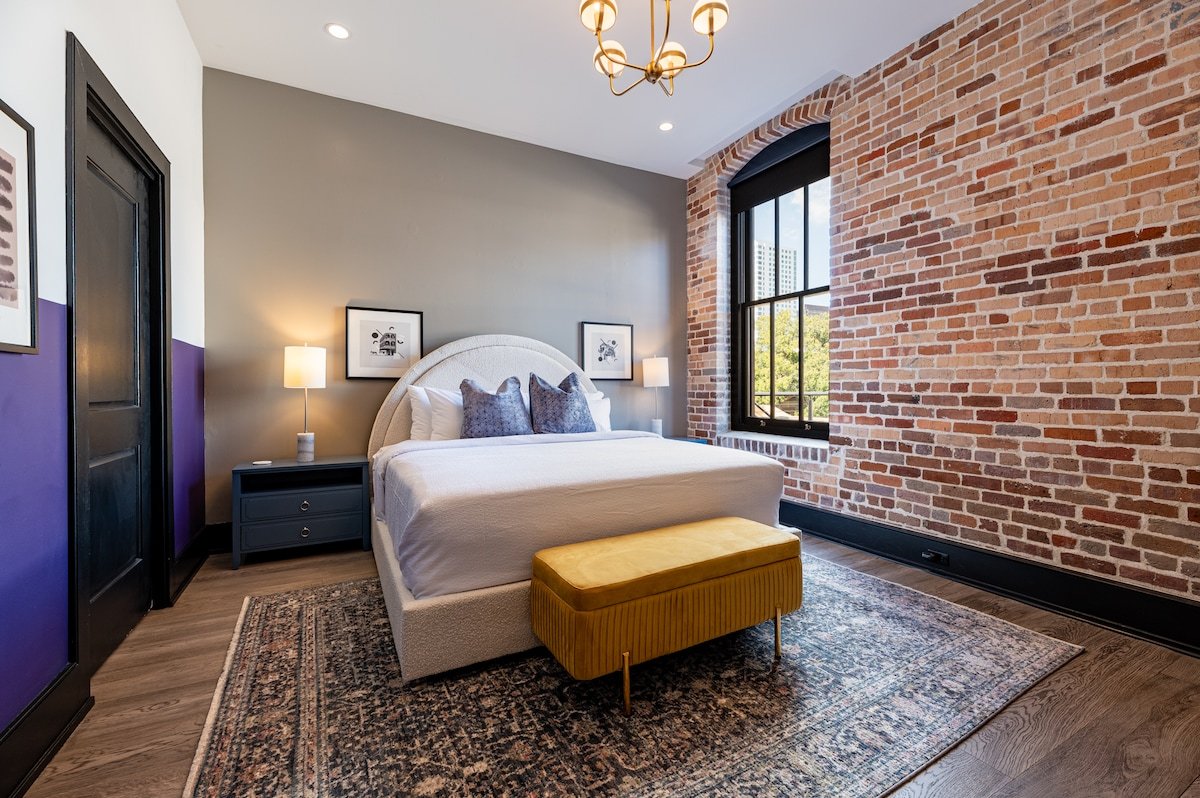 Lux 4BD/4BA | 2 Sleeper Sofas | Private Terrace gallery image 5