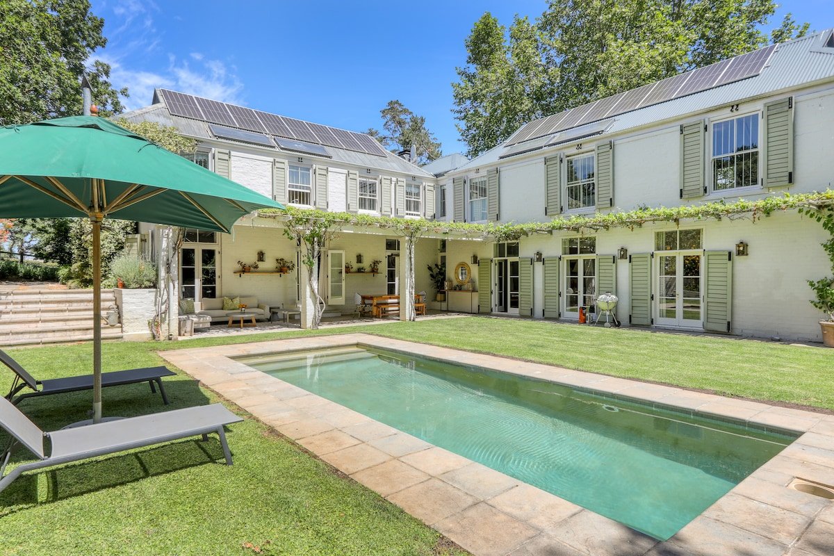 6-Bedroom Family Home in Constantia Wine Estate gallery image 2