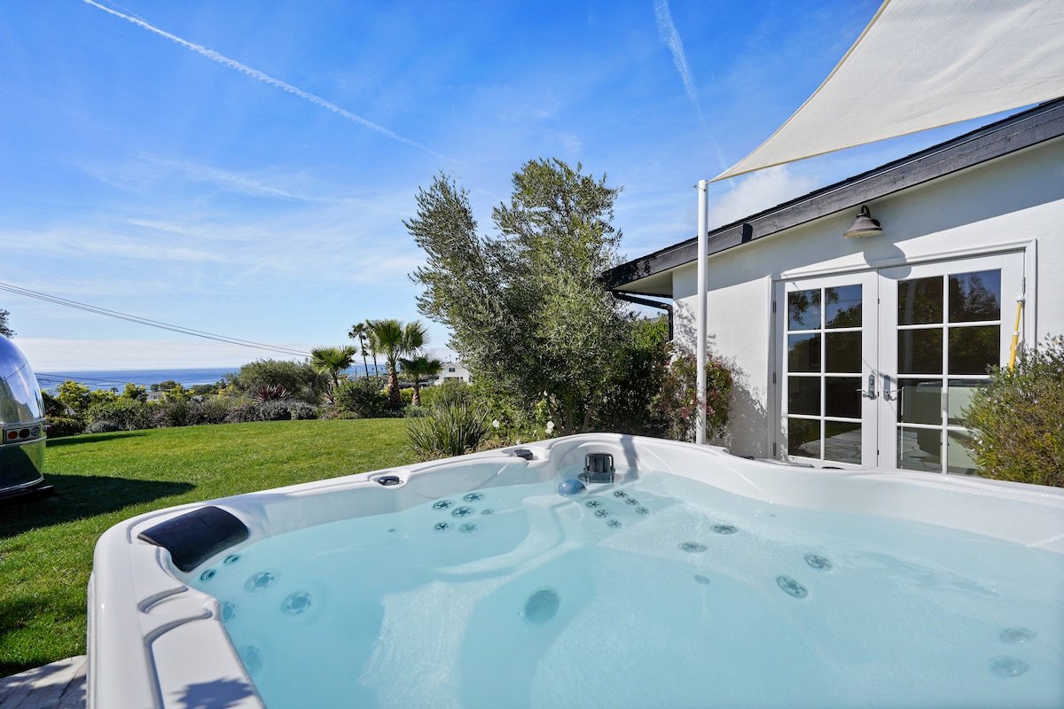 Malibu Park, Ocean & Mountain Views, Hot Tub gallery image 5